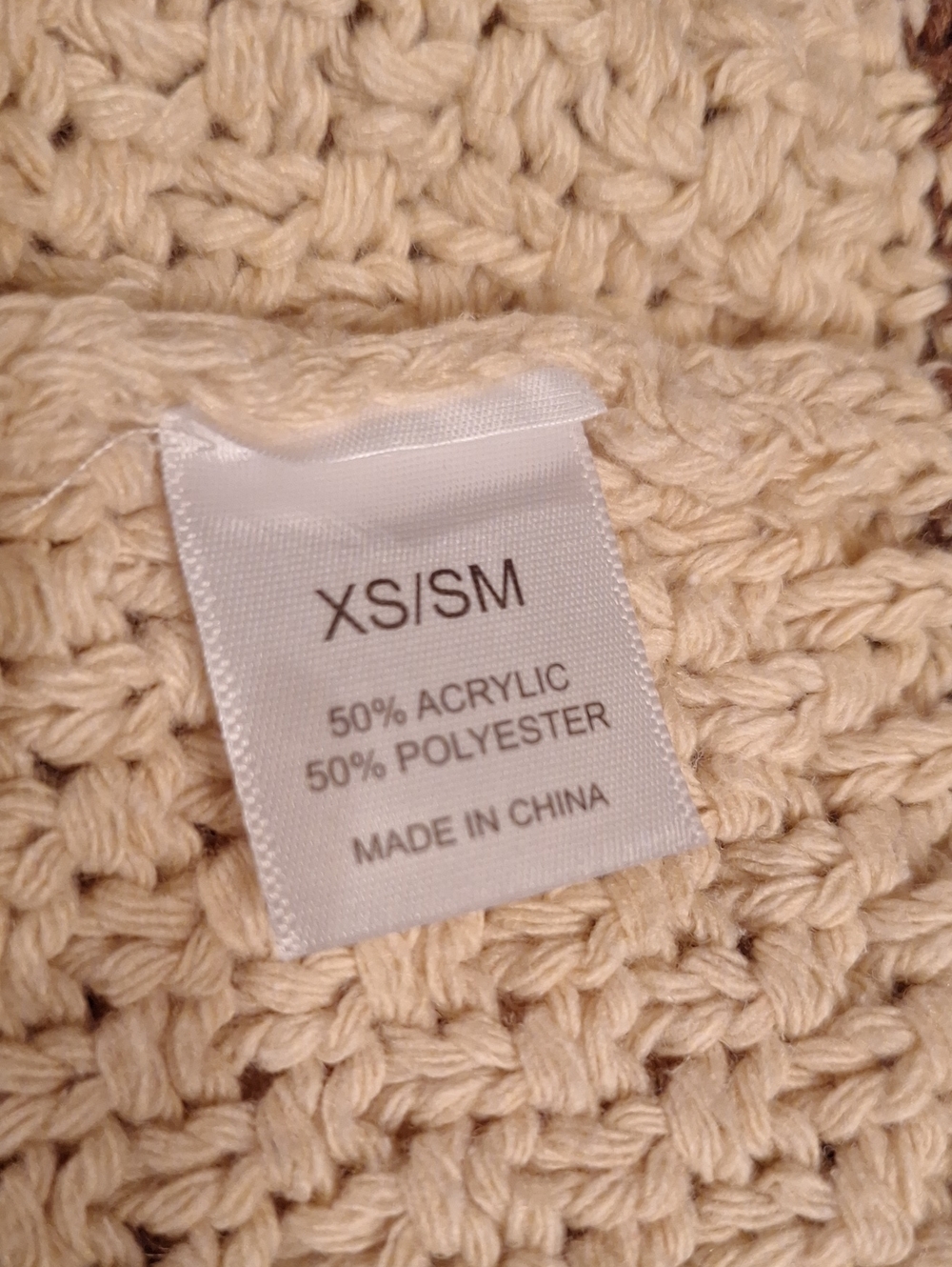 Taylor Swift Cream Cable Knit Sweater with Contrast Trim - Picture 8 of 8